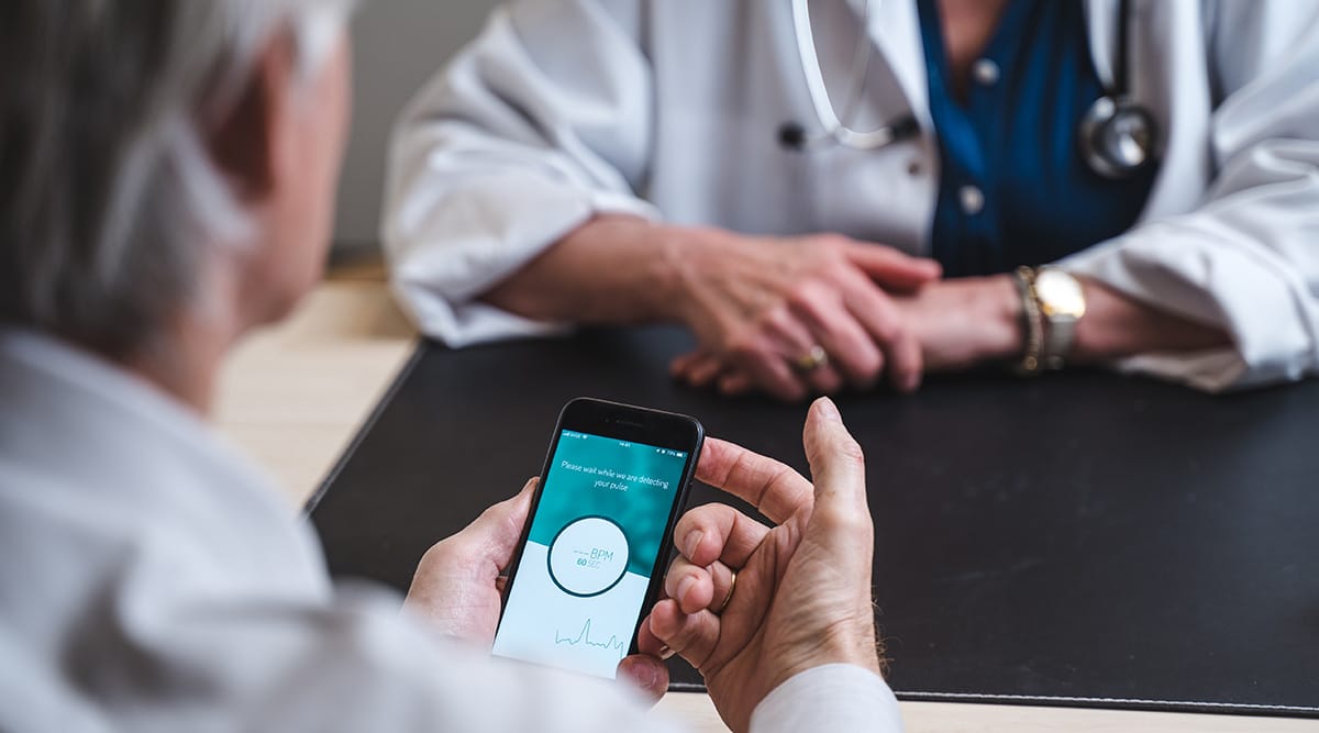 patient visiting doctor